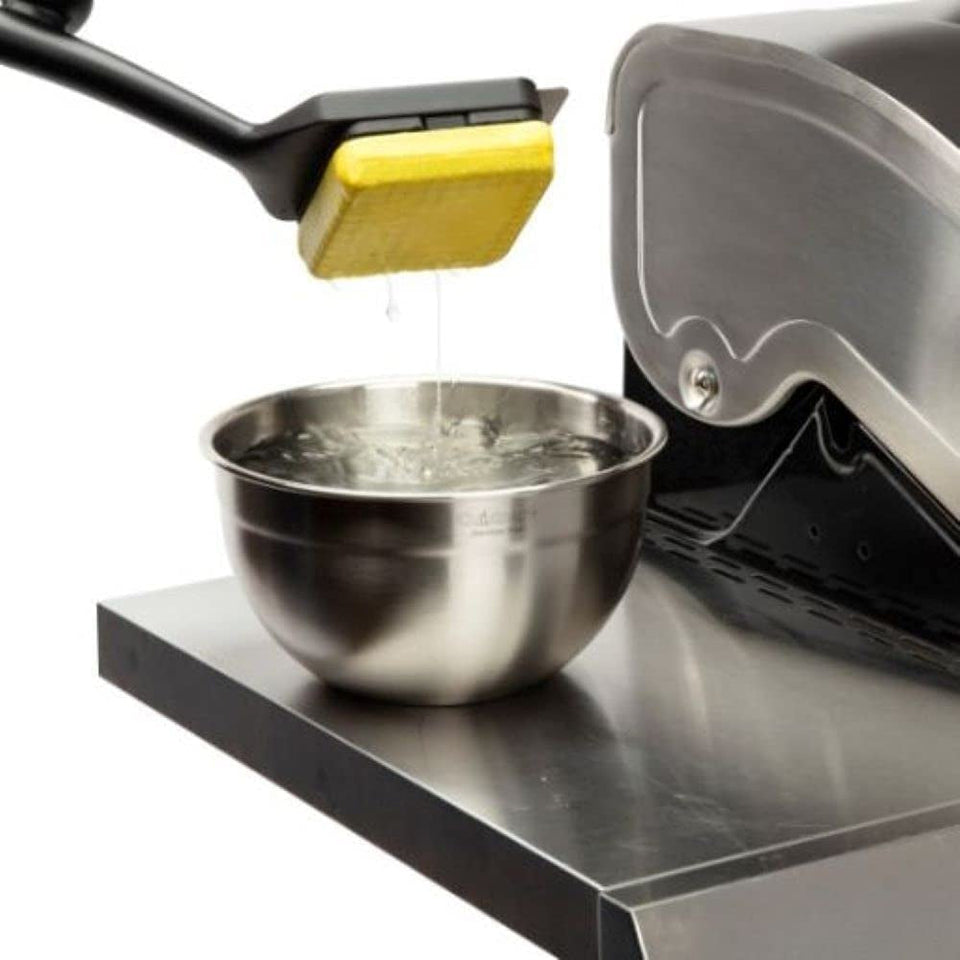 CCB-1000 Grill Renew Steam Cleaner Brush. Safe and Effective Barbecue Cleaning Brush. Replaceable Head. Aramid Fiber Fabric