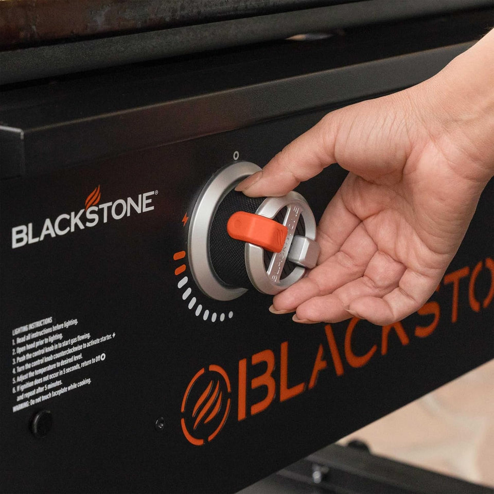 28 Inch Blackstone Griddle 2080 Original 3-Burner XL Griddle with Hood and Side Shelves Outdoor Flat Top Grill