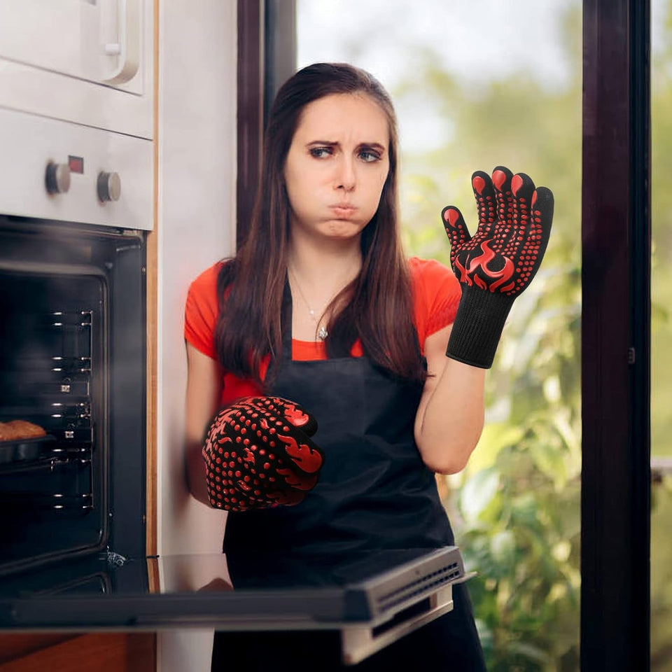 1 Pair/2 Pieces BBQ Gloves. Grilling Gloves. Heat Resistant Barbecue Oven Gloves. 1472°F/800°C Kitchen Fireproof Mitts Heat Proof for Grilling. Baking. Cooking. Welding Gloves Mitts - Red