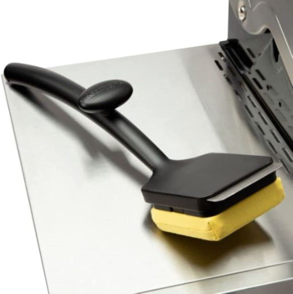 CCB-1000 Grill Renew Steam Cleaner Brush. Safe and Effective Barbecue Cleaning Brush. Replaceable Head. Aramid Fiber Fabric