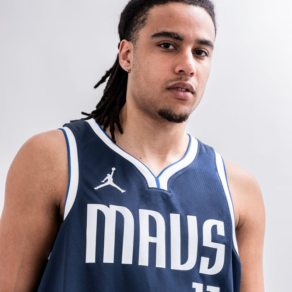 Kyrie Irving Dallas Mavericks 2026 Statement Edition NBA Swingman Jersey